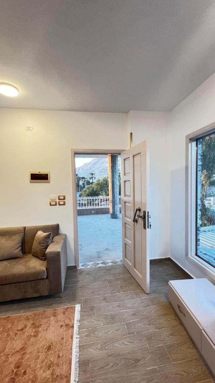Amenhotep Apartment *